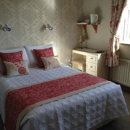Riverwalk House B&B Oughterard Exteriör bild
