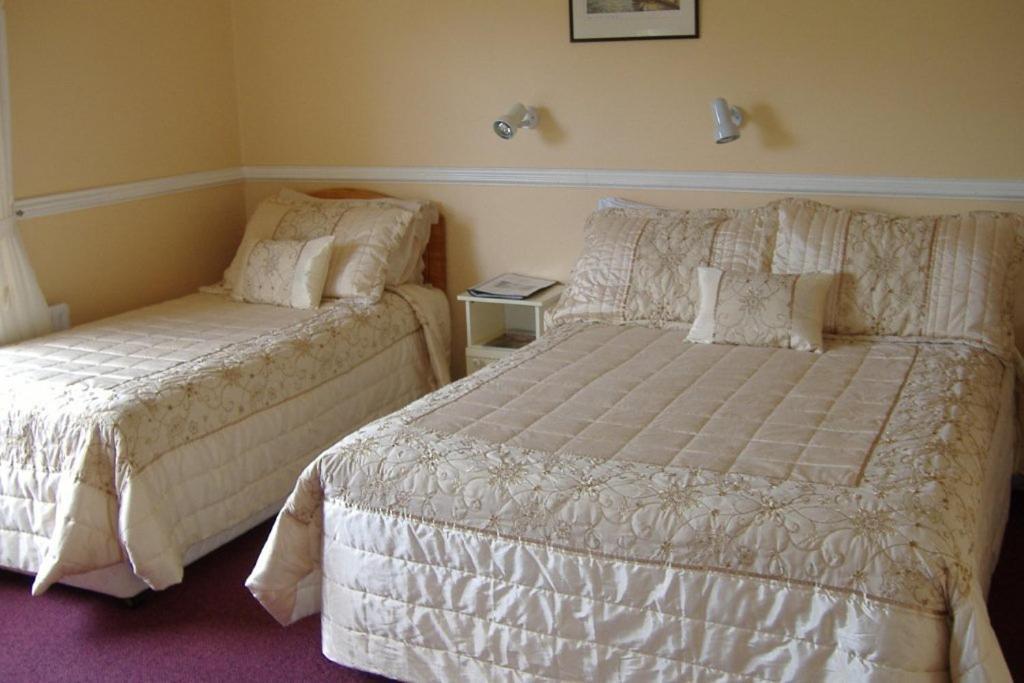 Riverwalk House B&B Oughterard Rum bild