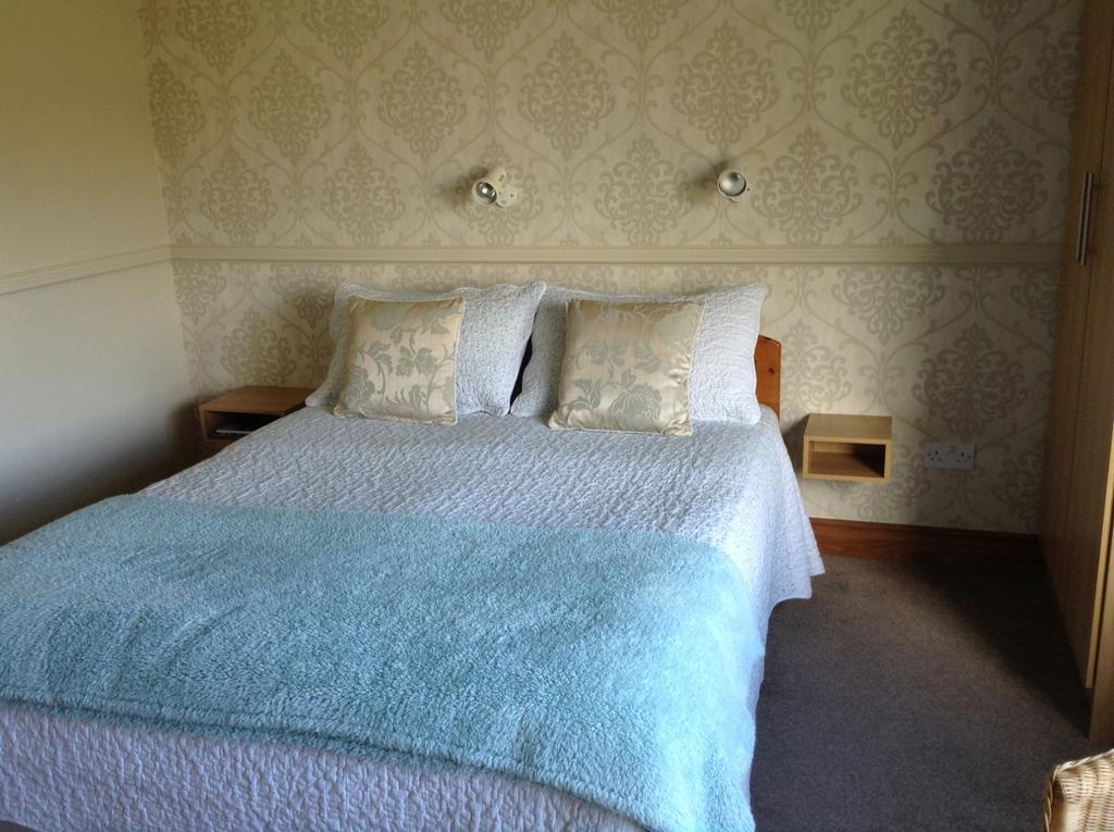 Riverwalk House B&B Oughterard Exteriör bild